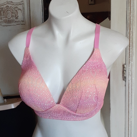 Victoria secret sport bra - Picture 2 of 4